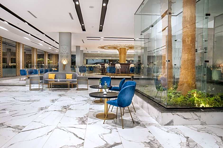 Pyramisa Luxor Hotel and Suites