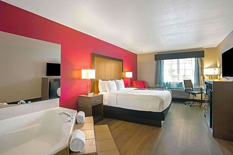 La Quinta Inn & Suites by Wyndham Fort Smith
