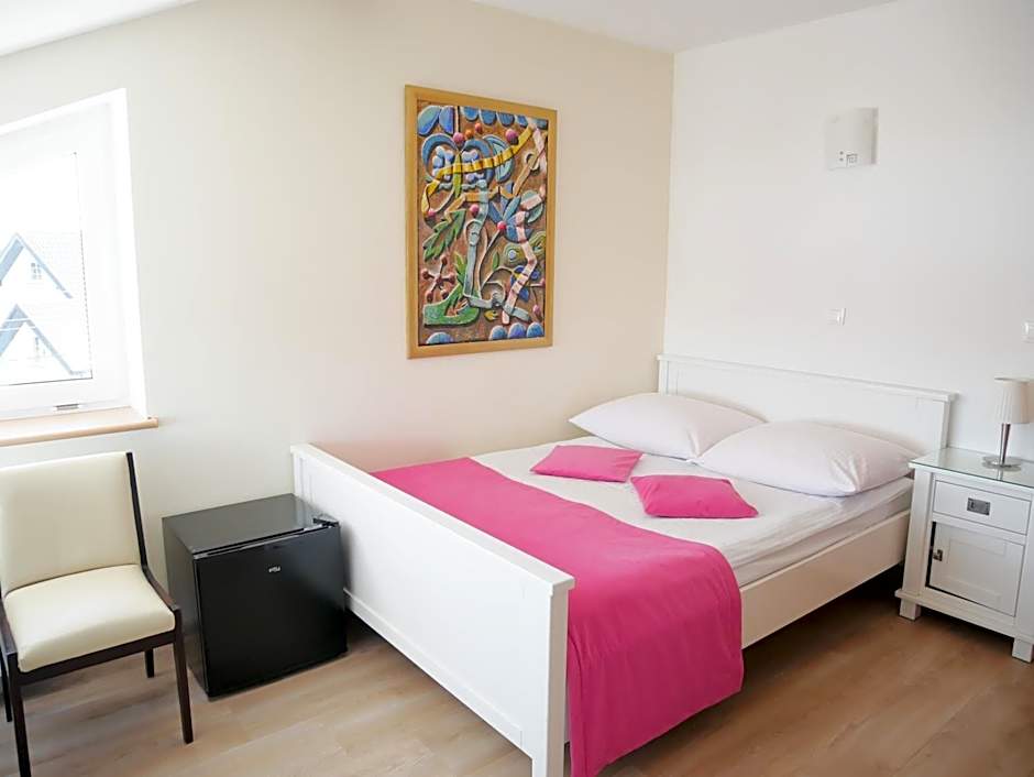 Słoneczny Dom pokoje i apartament na wynajem