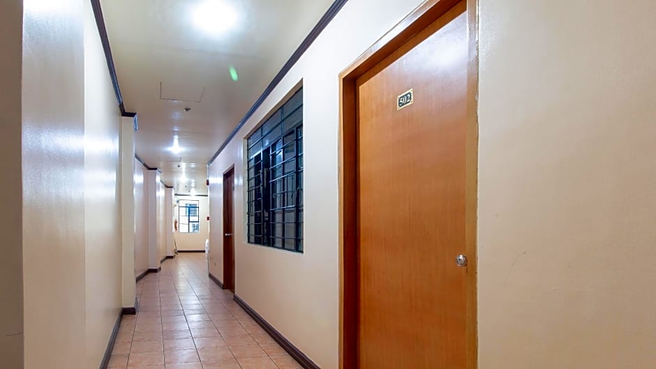 RedDoorz @ Downtown Tacloban