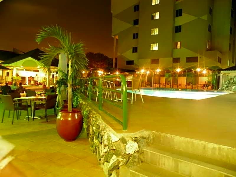 Alisa Hotel