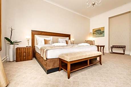 Digital Nomads Package - Superior Double or Twin Room with Premium Remote Offer