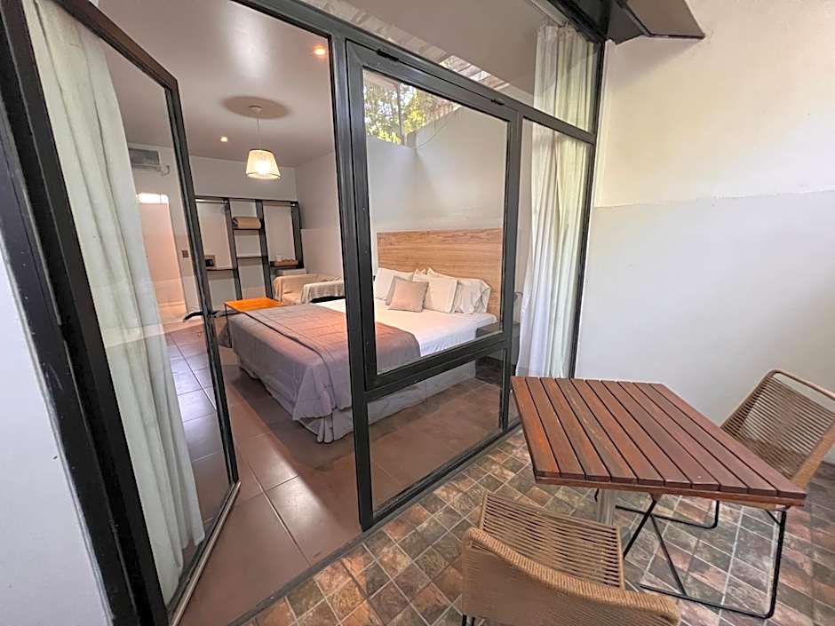 5411 Soho Hotel