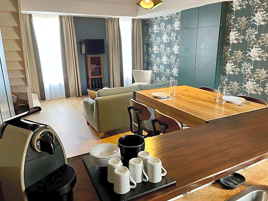 Hotel Le Cardinal Rueil Centre