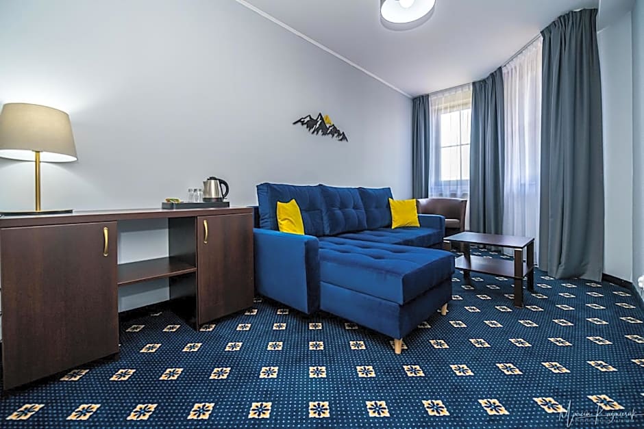 Karpacki & SPA - blisko wyciągu, Restauracja, Sala Zabaw, Bar 24h