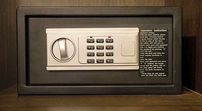 The Elegant Patong Hotel