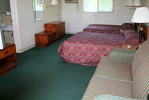 Beaver Lake Lodge