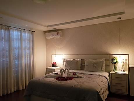 Premium Quadruple Room