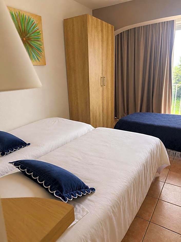Hotel Alata