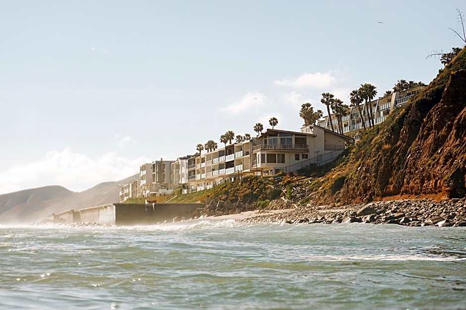 The Anza - A Calabasas Hotel