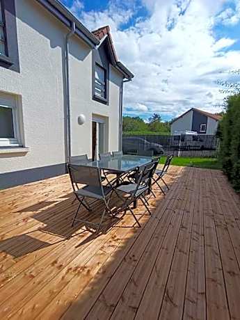 Maison de ville avec terrasse