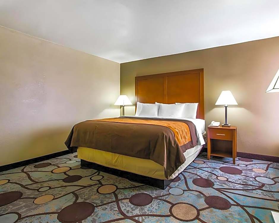 AmericInn by Wyndham Memphis East