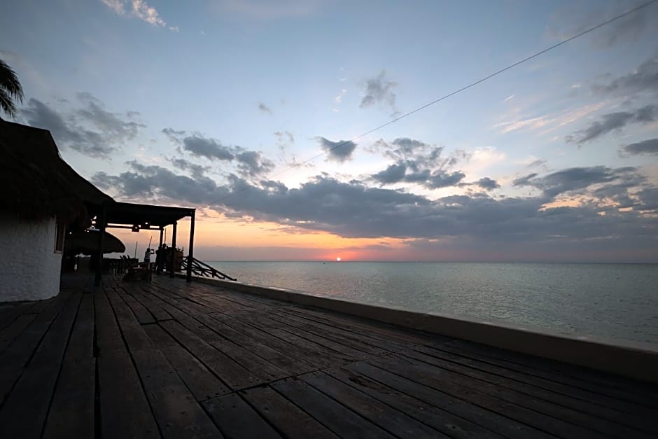 Las Nubes De Holbox