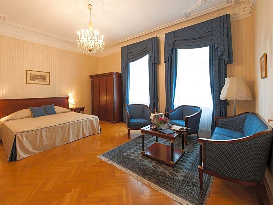 Hotel Ambassador