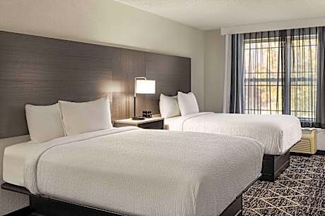 2 Queen Beds Non-Smoking