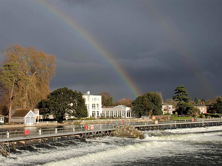 Macdonald Compleat Angler