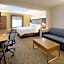 Holiday Inn Express & Suites Bradley Airport By IHG