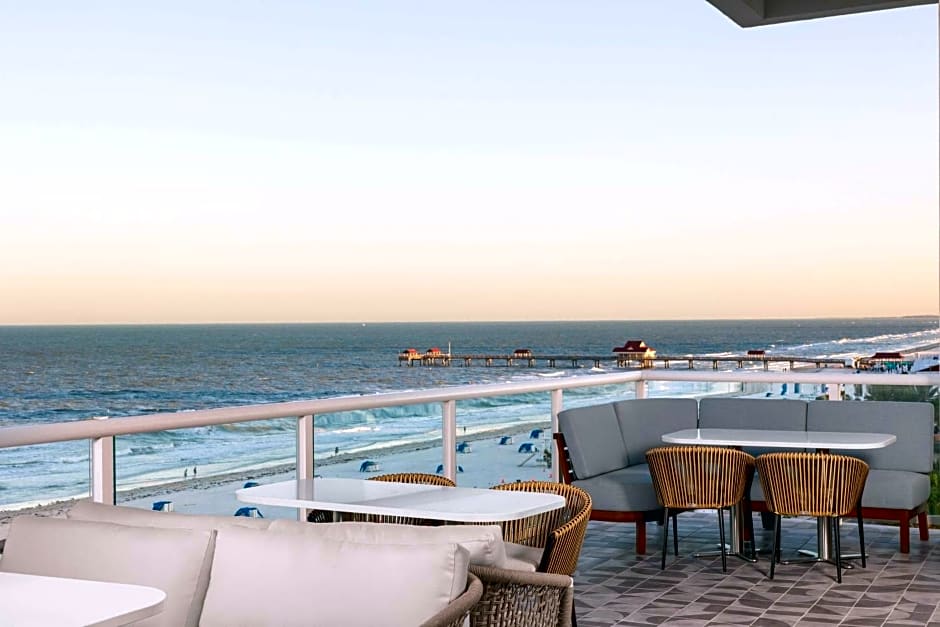The Hiatus Clearwater Beach, Curio Collection by Hilton