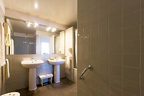 Superior Double Room with Land View