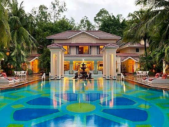 Mayfair Convention Hotel