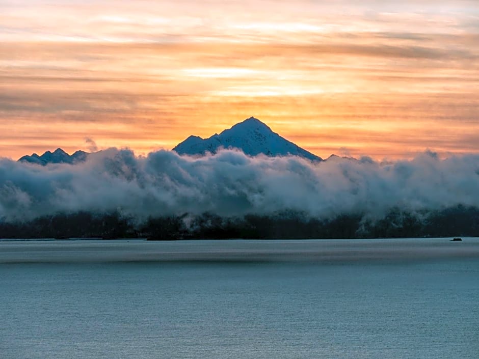 Alaska Adventure Cabins