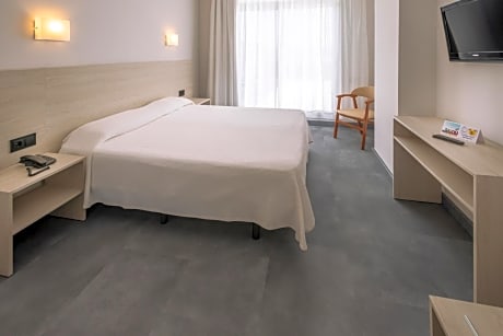 Duplex Room ( 3 Adults) 