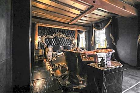 Crazy Bear Beaconsfield