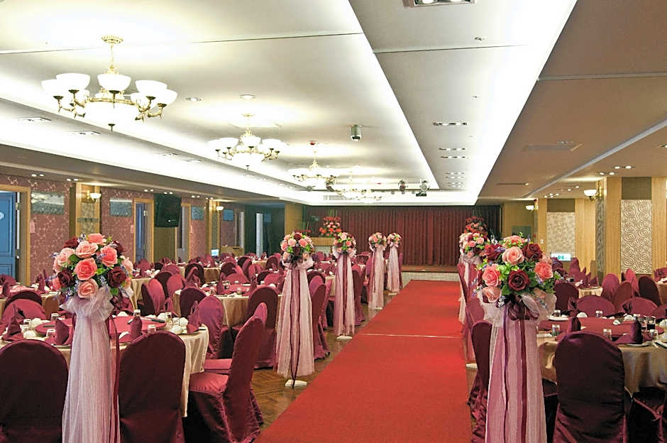 Ever Delightful Business Hotel