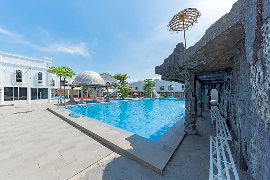 RedDoorz @ Niagara Waterpark