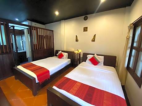 Deluxe Twin Room with Pool View