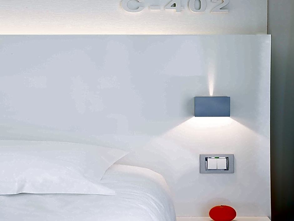 Ibis Styles Menton Centre