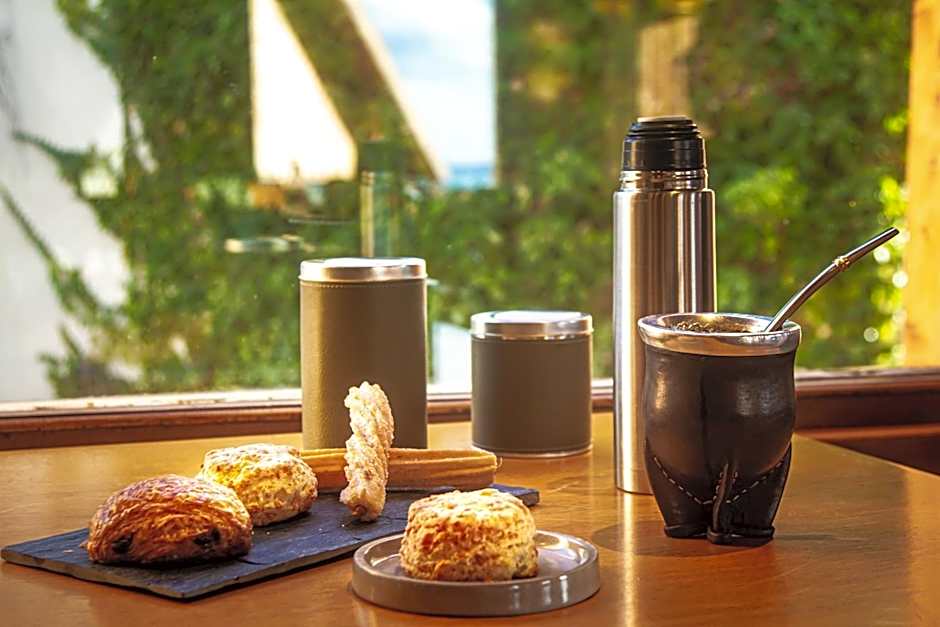 Tremun Mirador Del Lago Hotel