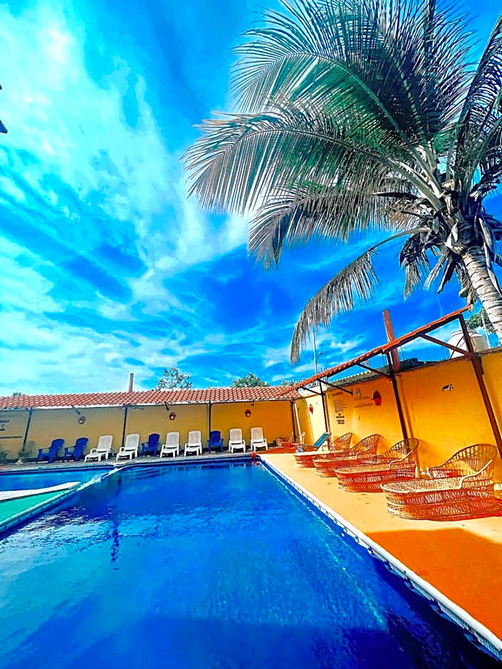 Hotel Sociedad y Maristas