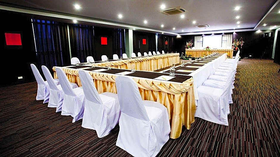 Miramar Bangkok Hotel