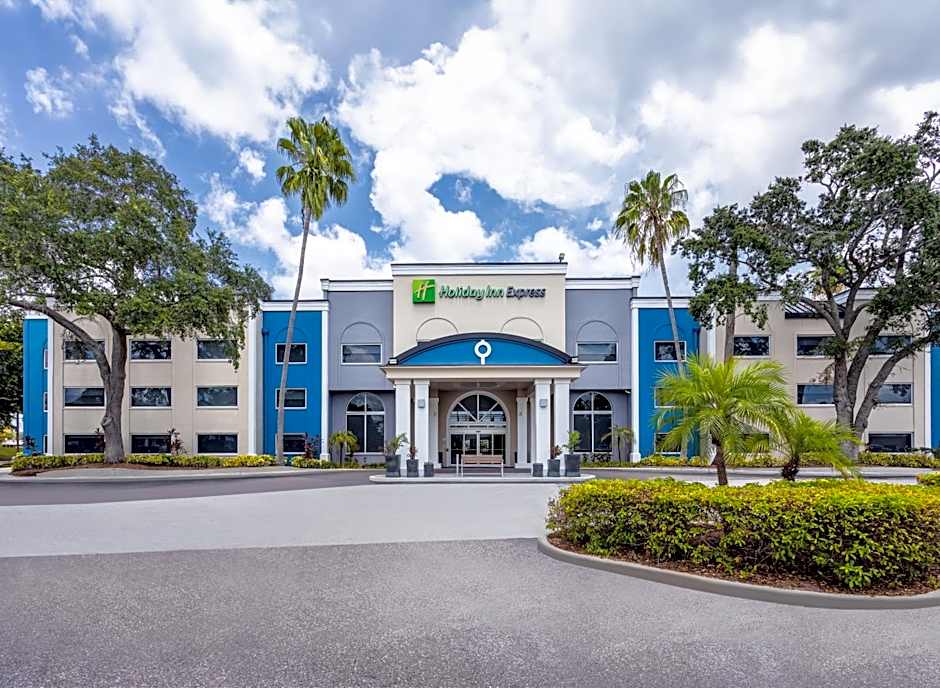 Holiday Inn Express Hotel Clearwater East - ICOT Center By IHG