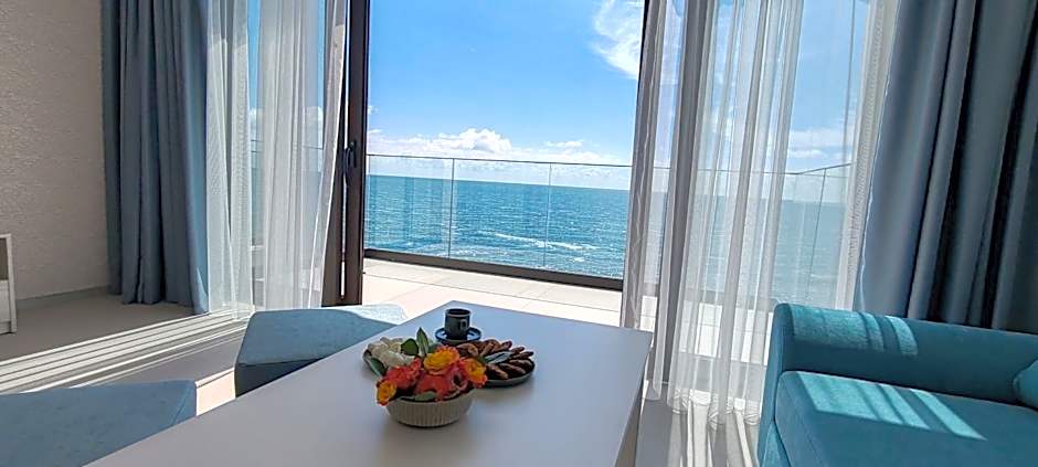 Sea Point La Mer