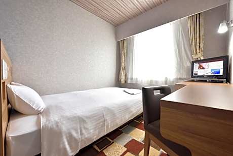 Single Room - Non-Smoking