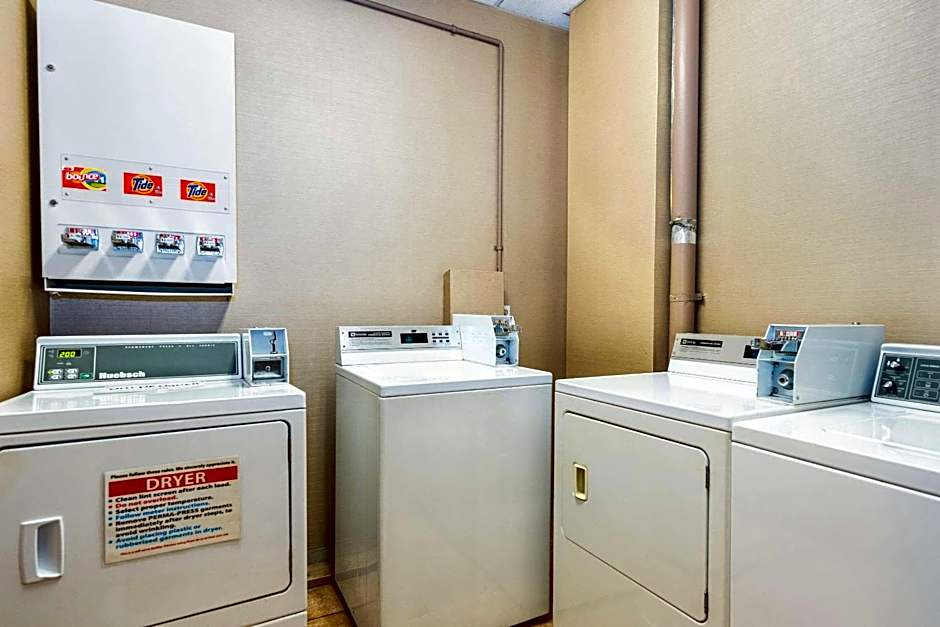 Grand Park Hotel & Suites Downtown Vancouver, an Ascend Collection Hotel