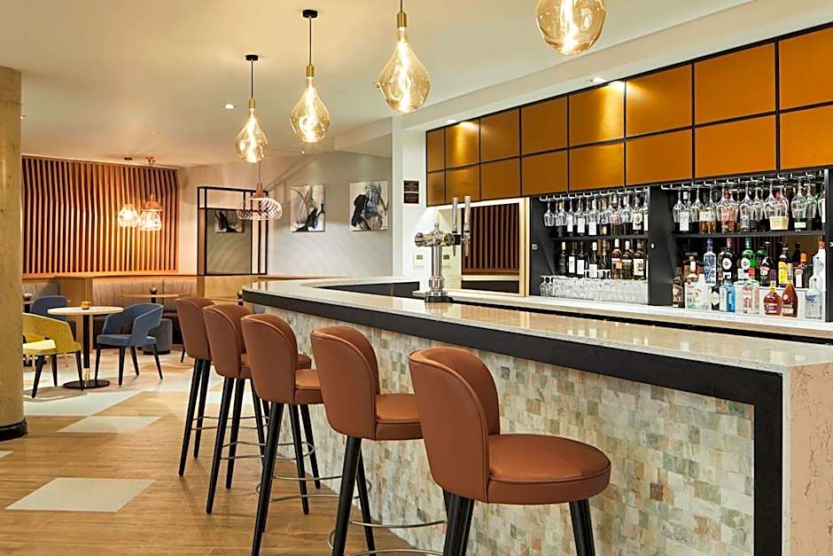 Courtyard by Marriott Oxford City Centre