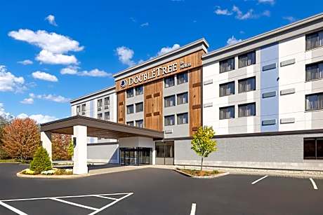 DoubleTree by Hilton Concord Downtown