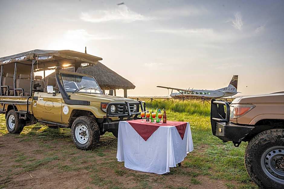 Exploreans Mara River Camp