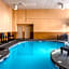 Mountain Vista Inn & Suites - Walking Distance to the Island