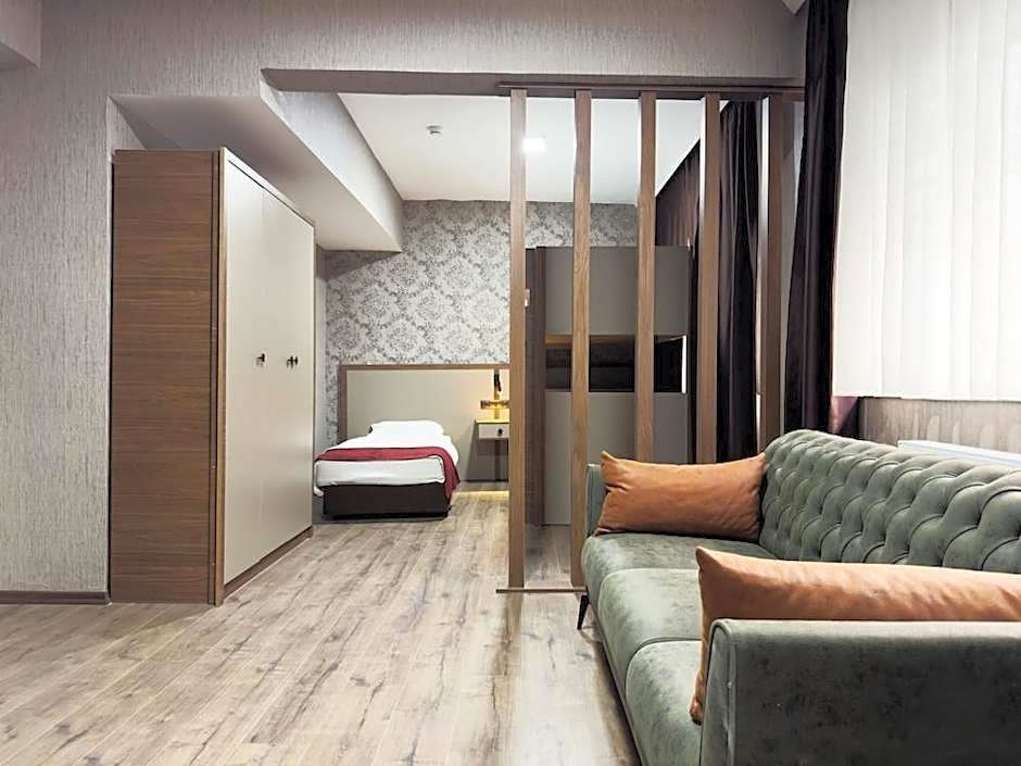 Selcuk Hotel Sems-i Tebrizi