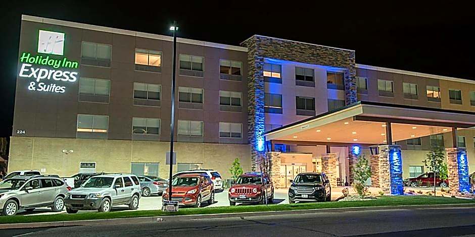 Holiday Inn Express & Suites Dayton North - Vandalia By IHG