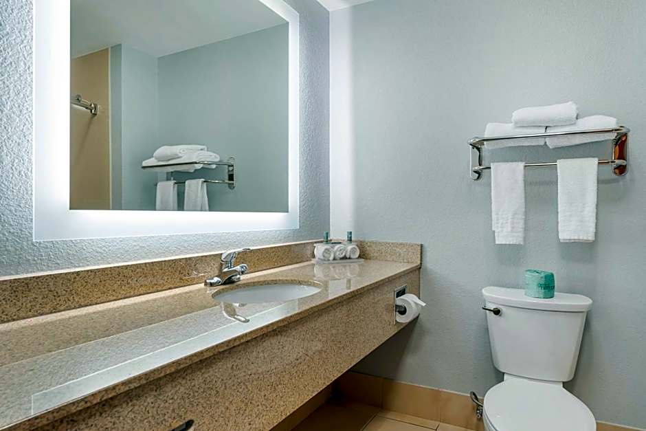 Best Western St. Clairsville Inn & Suites