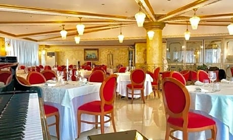 Hotel Don Carlo 4S