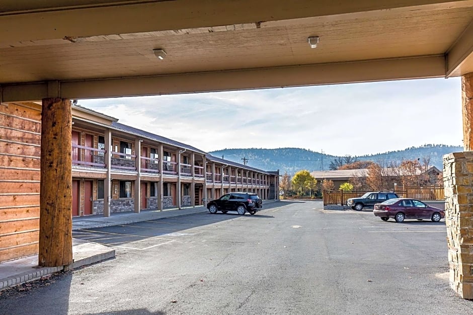 Econo Lodge Inn & Suites Kalispell - Glacier National Park Gateway