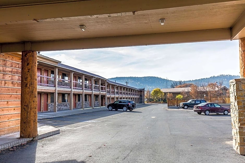 Econo Lodge Inn & Suites Kalispell