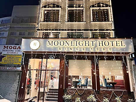 Moonlight Hotel