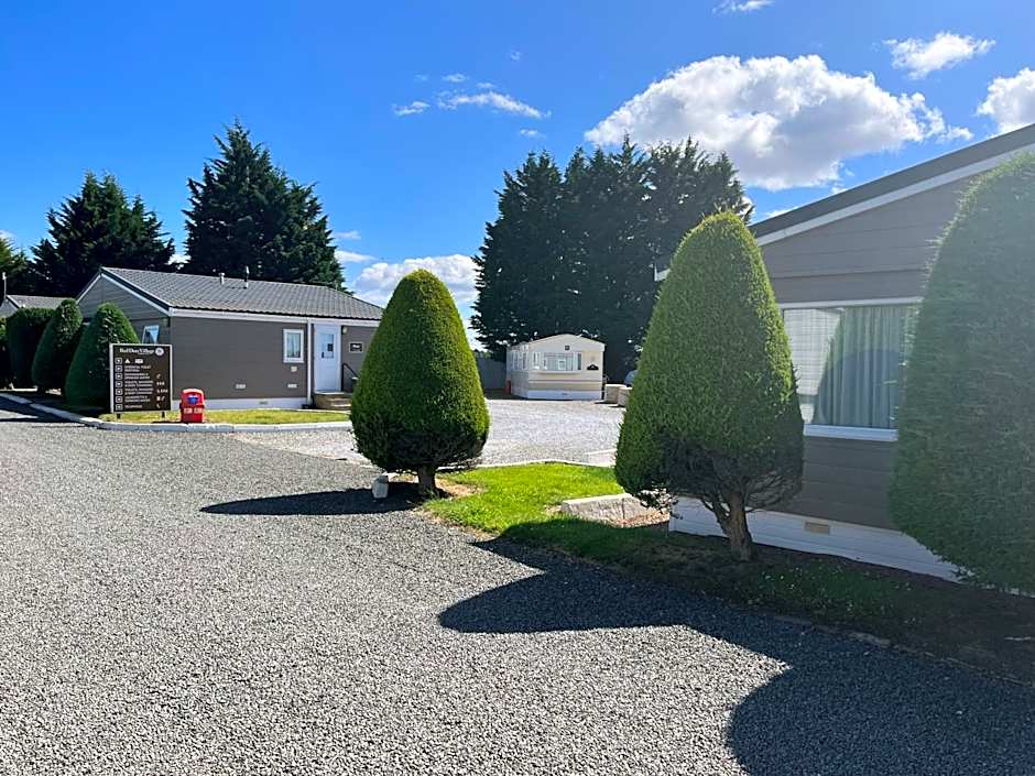 Red Deer Village Holiday Park - 3 Bedroom, Self-Catering Chalet